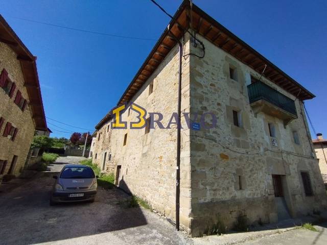 Casa-chalet en Venta en Trespaderne