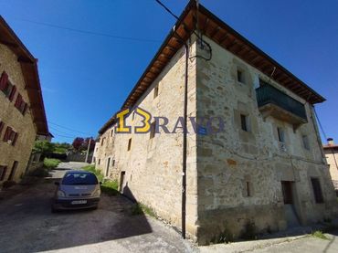 Casa en venta en Trespaderne