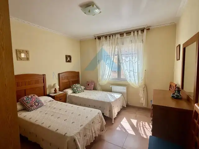 Habitación de Casa o chalet en venta en Los Santos de la Humosa con Aire acondicionado, Calefacción y Terraza