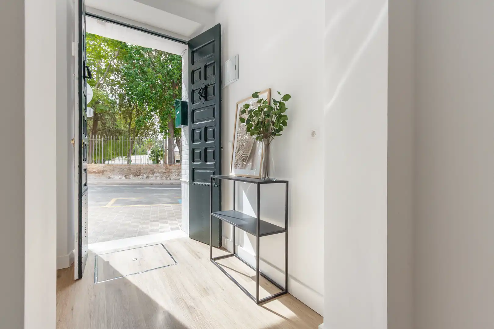 Bajo en venta en Calle Esperanza 57, imagen 2