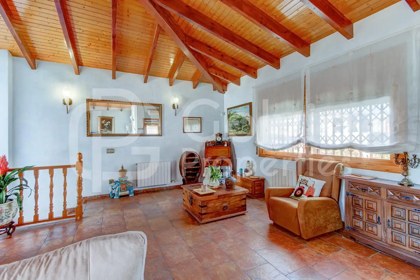 Sala de estar de Casa o chalet en venta en Castelldefels con Aire acondicionado, Calefacción y Jardín privado