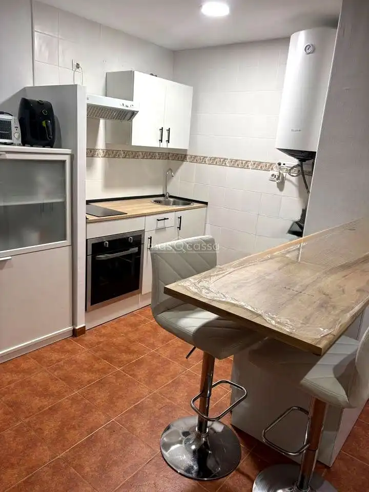 Cuina de Estudi de lloguer en La Línea de la Concepción amb Terrassa