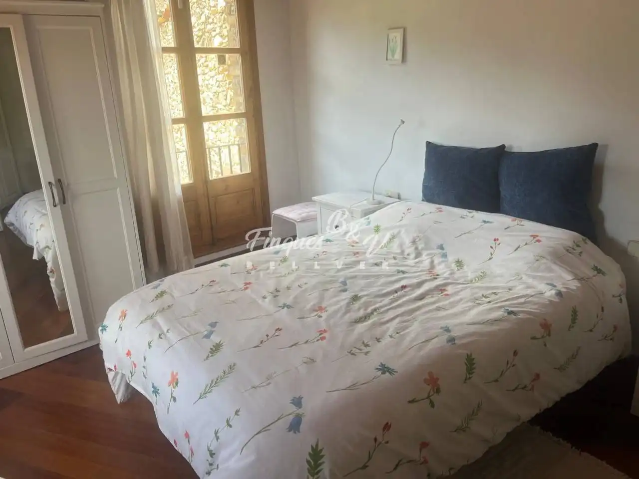 Dormitori de Casa o xalet en venda en El Pont de Bar amb Calefacció, Jardí privat i Parquet