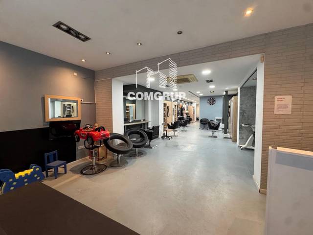 Local comercial en Alquiler en Industria, 267-2 en El Camp de l'Arpa del Clot