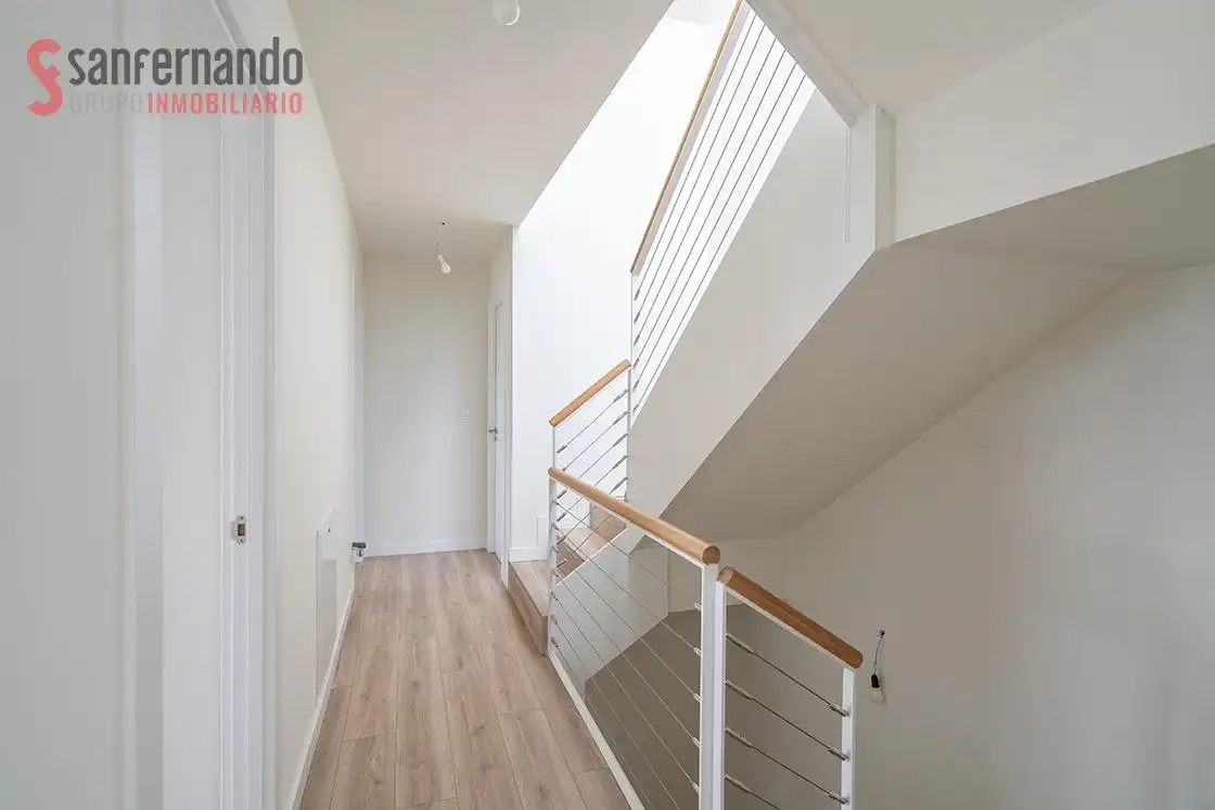 Casa adosada en venta en Santa Cruz de Bezana con Calefacción, Jardín privado y Terraza
