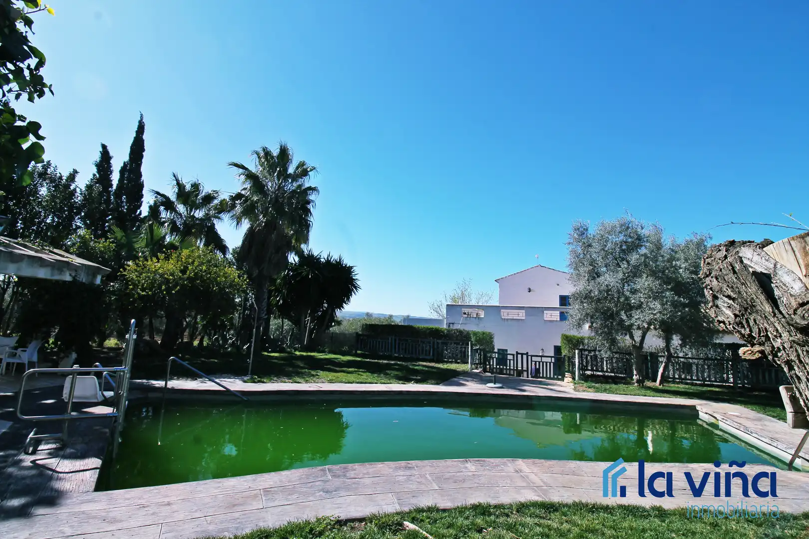 Jardín de Finca rústica en venta en Martín de la Jara con Aire acondicionado, Jardín privado y Trastero