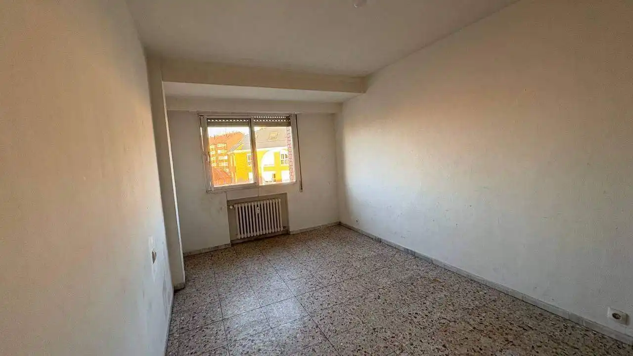 Habitación de Piso en venta en León Capital  con Terraza