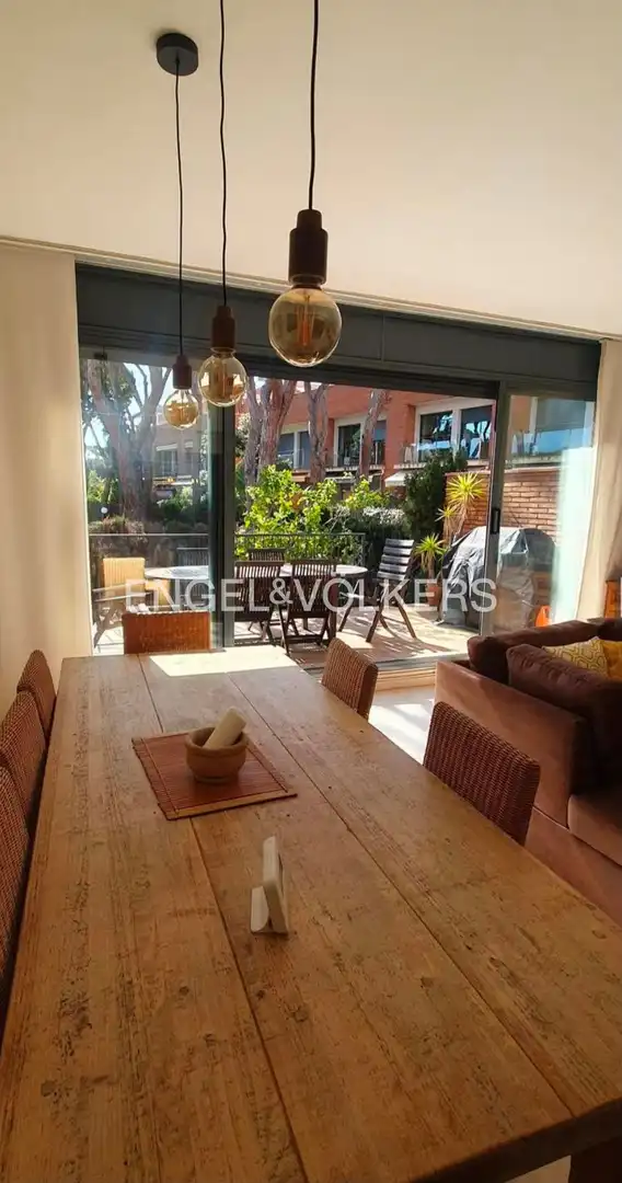 Terraced house with terrace to rent in Gavà Mar