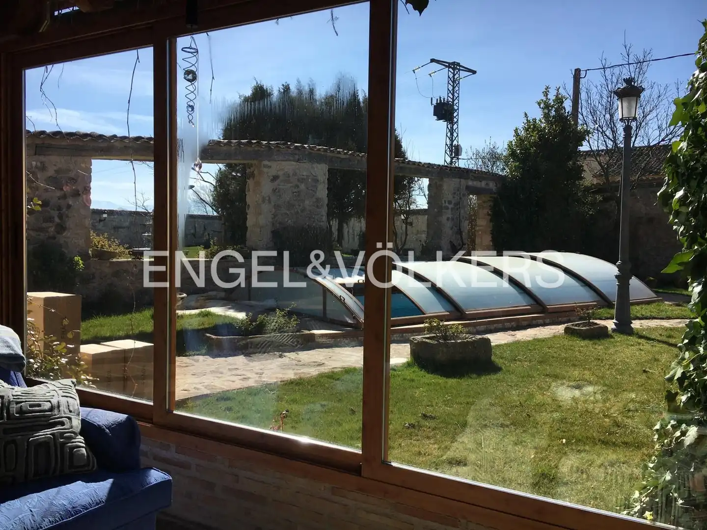 Piscina de Casa o chalet en venta en Condado de Castilnovo con Aire acondicionado, Calefacción y Jardín privado