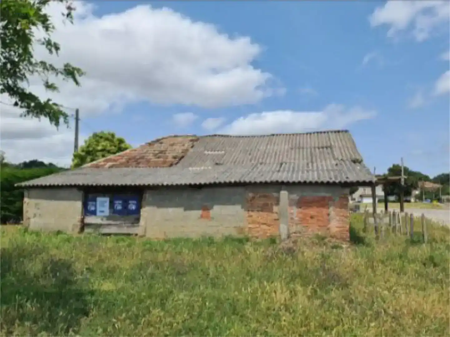 Vista exterior de Finca rústica en venda en Rairiz de Veiga amb Jardí privat