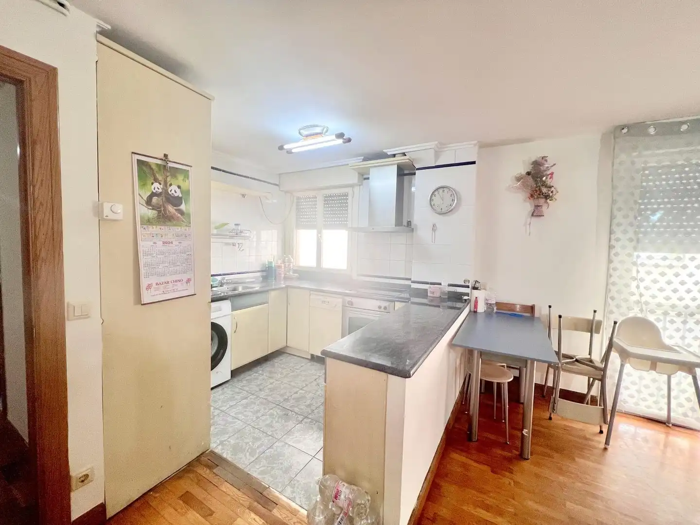 Cuina de Apartament en venda en Estella / Lizarra amb Calefacció, Parquet i Moblat