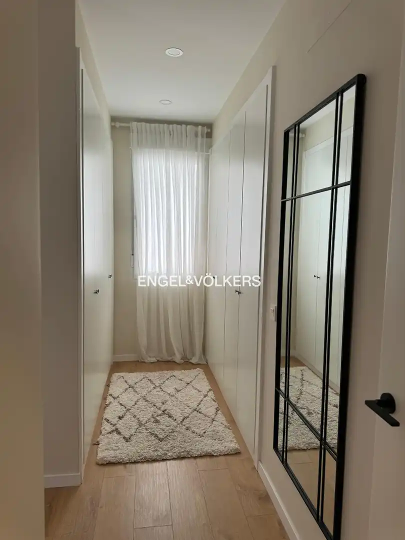 Habitación de Piso de alquiler en Madrid con Calefacción, Parquet y Balcón