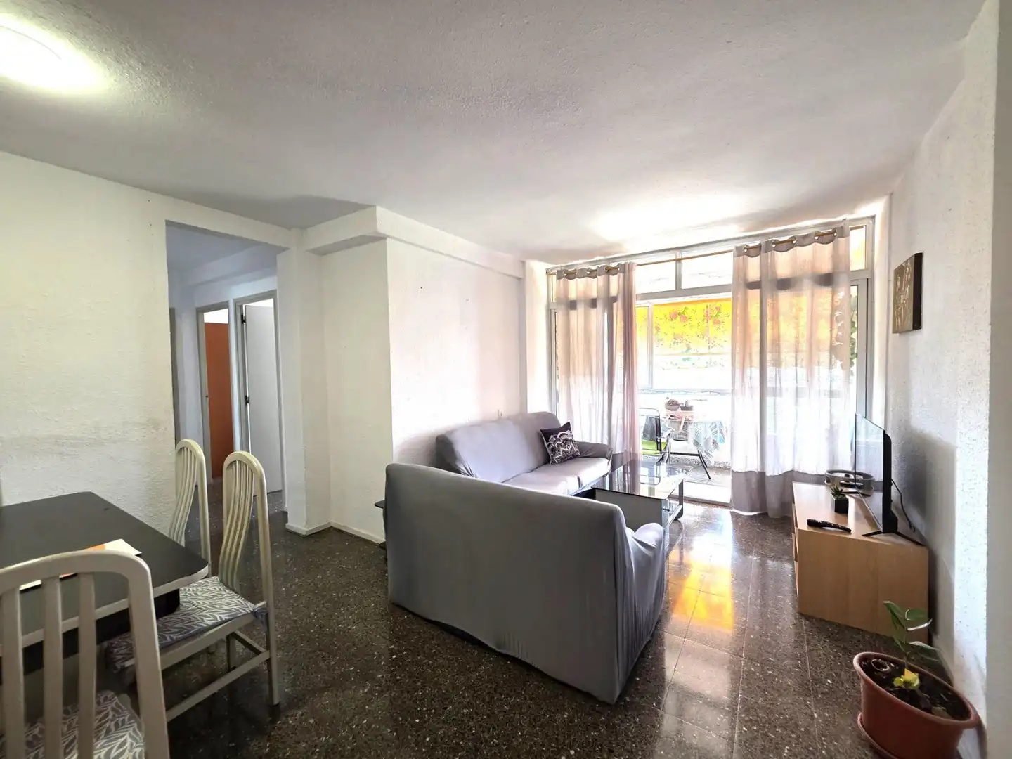 Flat with terrace for sale in Calle PINTOR PEDRO CAMACHO, imagen 4