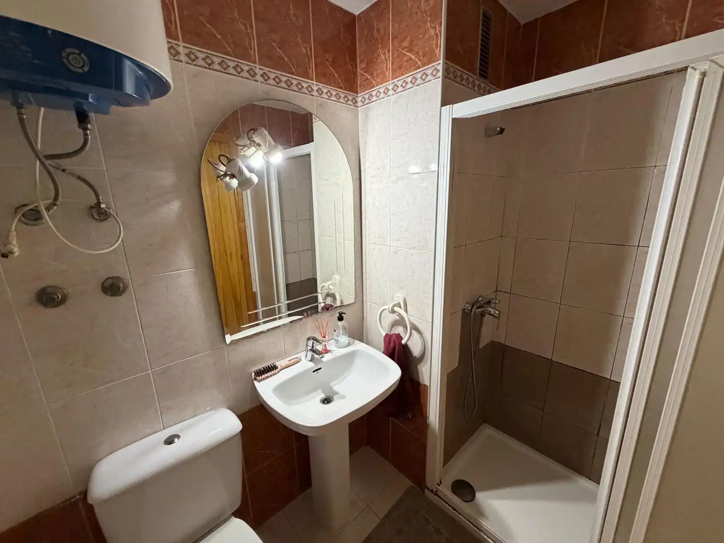 Bathroom of Flat for sale in Oropesa del Mar / Orpesa  with Air Conditioner, Furnished and Balcony