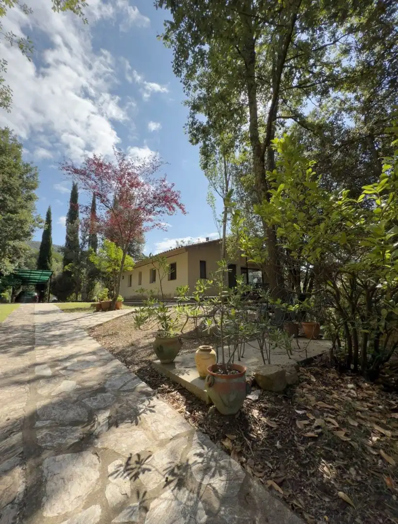 Jardí de Casa o xalet en venda en Sant Aniol de Finestres amb Aire condicionat, Jardí privat i Terrassa