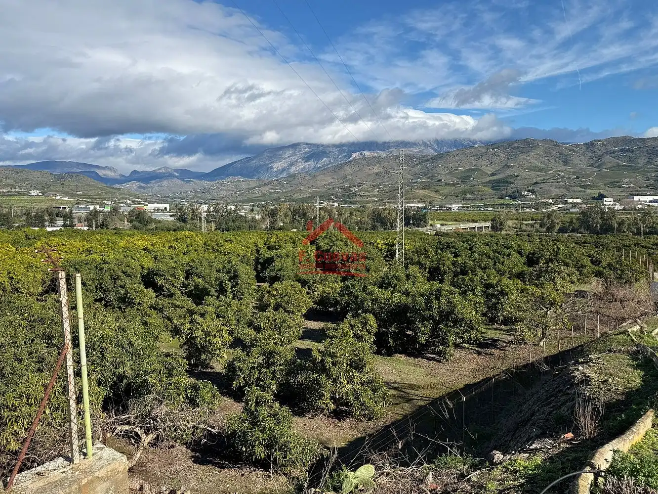 Vista exterior de Finca rústica en venda en Vélez-Málaga amb Terrassa i Piscina