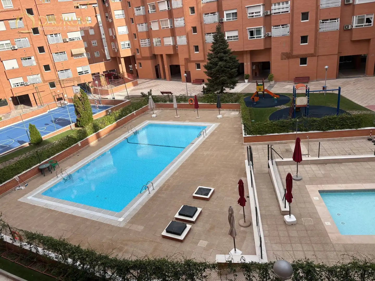 Swimming pool of Flat for sale in Madrid  with Heating, Terrace and Storage room