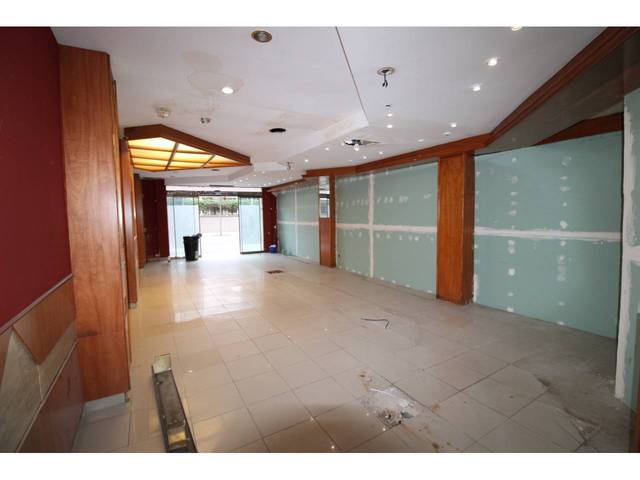 Local comercial en Alquiler en Llevant