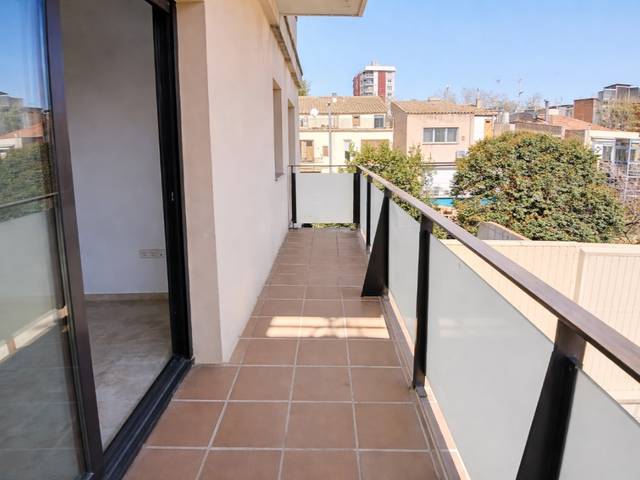 Piso en Venta en Calle Menendez Pelayo en Poble Nou