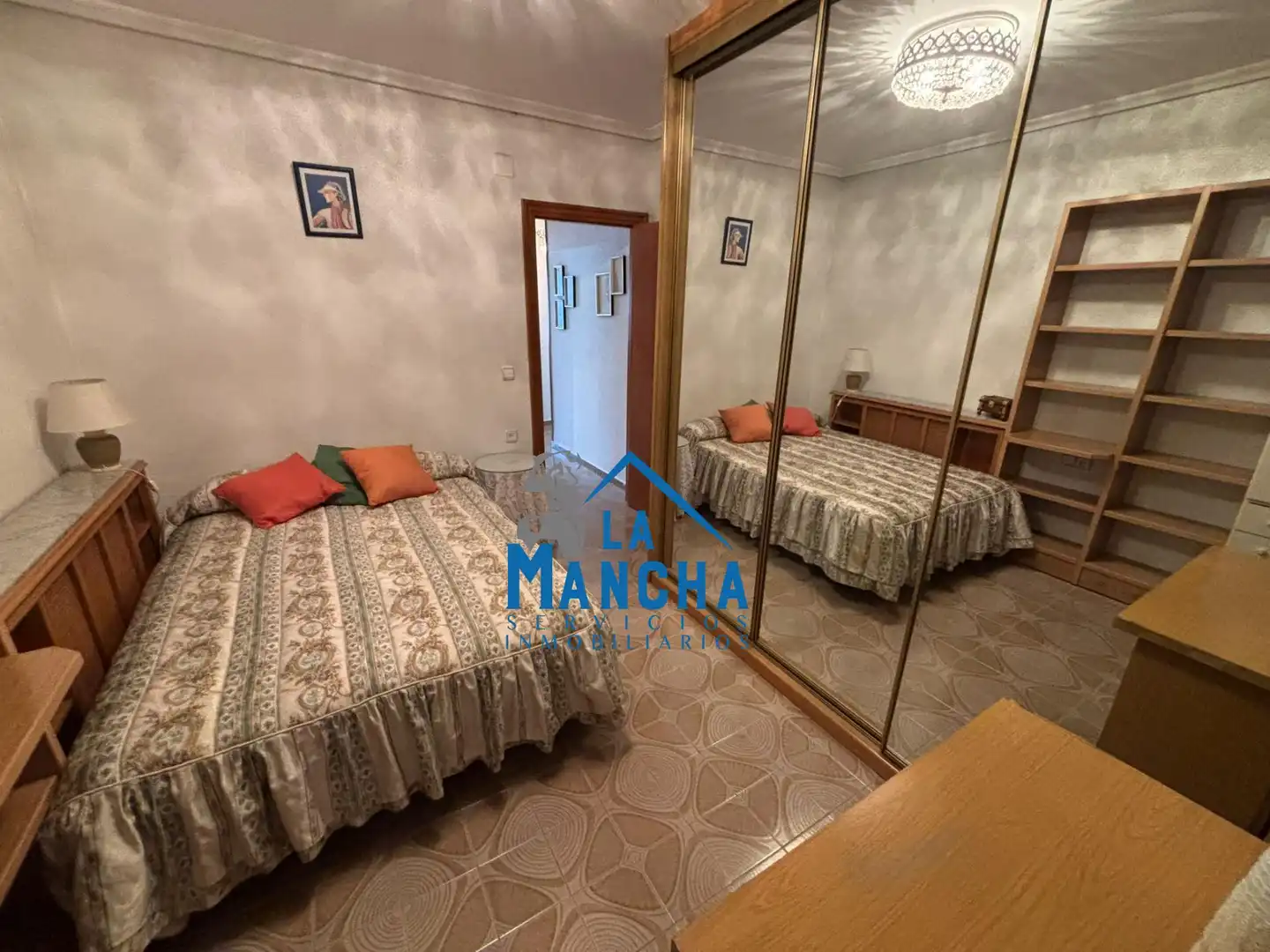 Außenansicht von Wohnung zur Miete in Albacete mit Heizung, Terrasse und Abstellraum