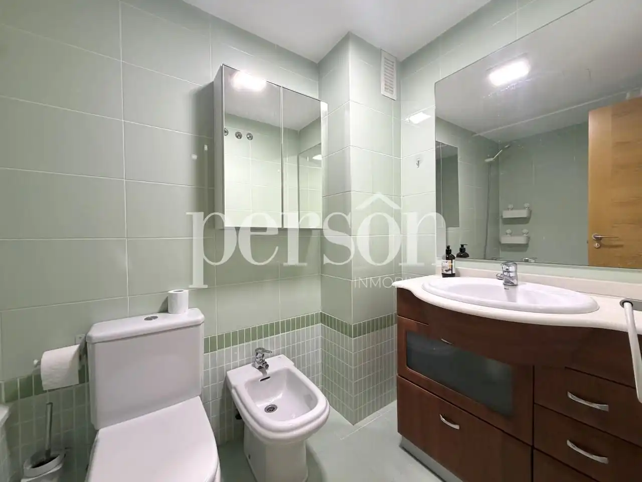 Bathroom of Flat for rent in Torrent  with Air Conditioner, Terrace and Furnished