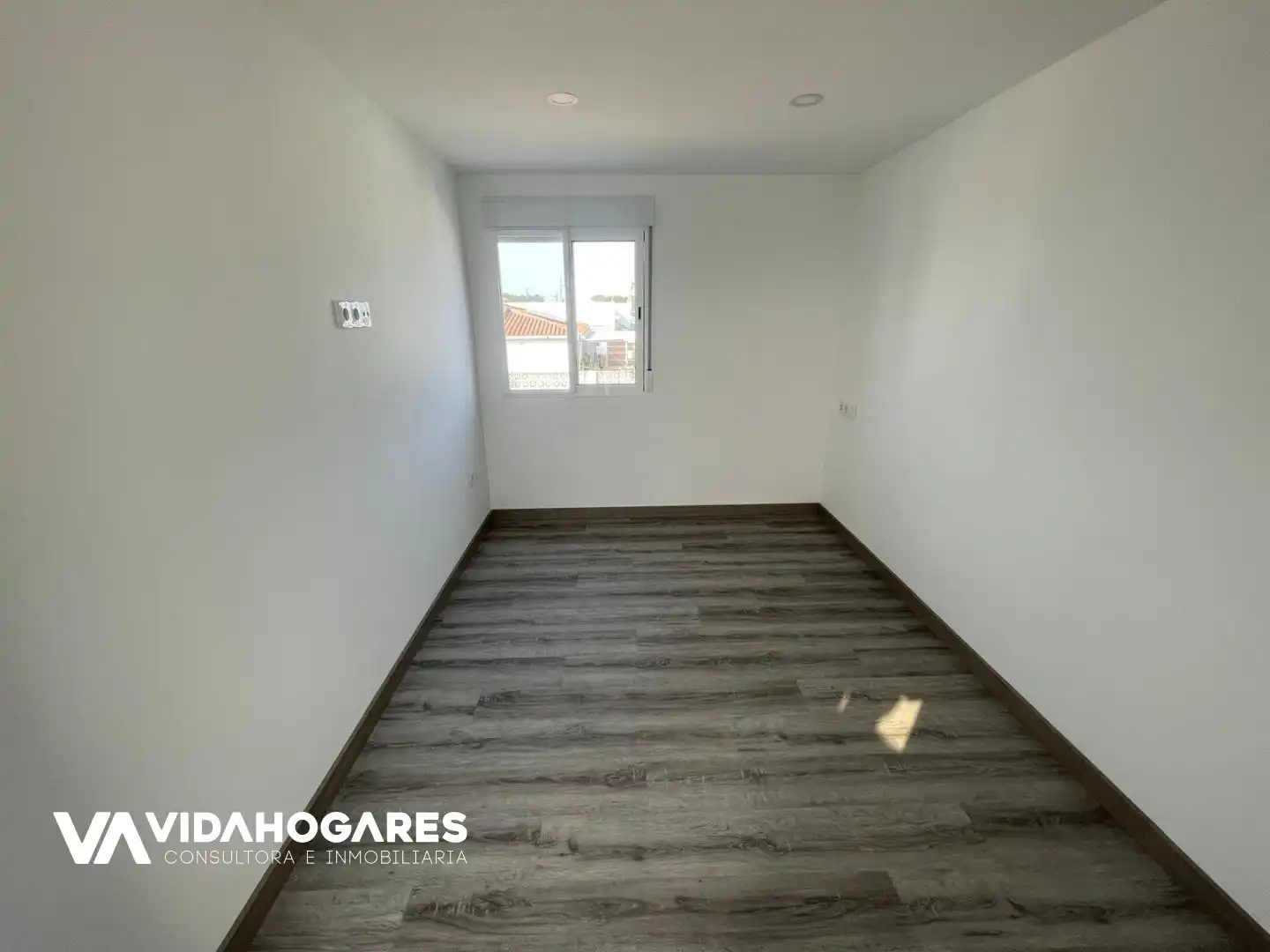 Dormitori de Finca rústica en venda en Rota