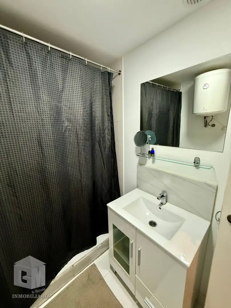 Bathroom of Flat for sale in Humanes de Madrid  with Air Conditioner and Heating