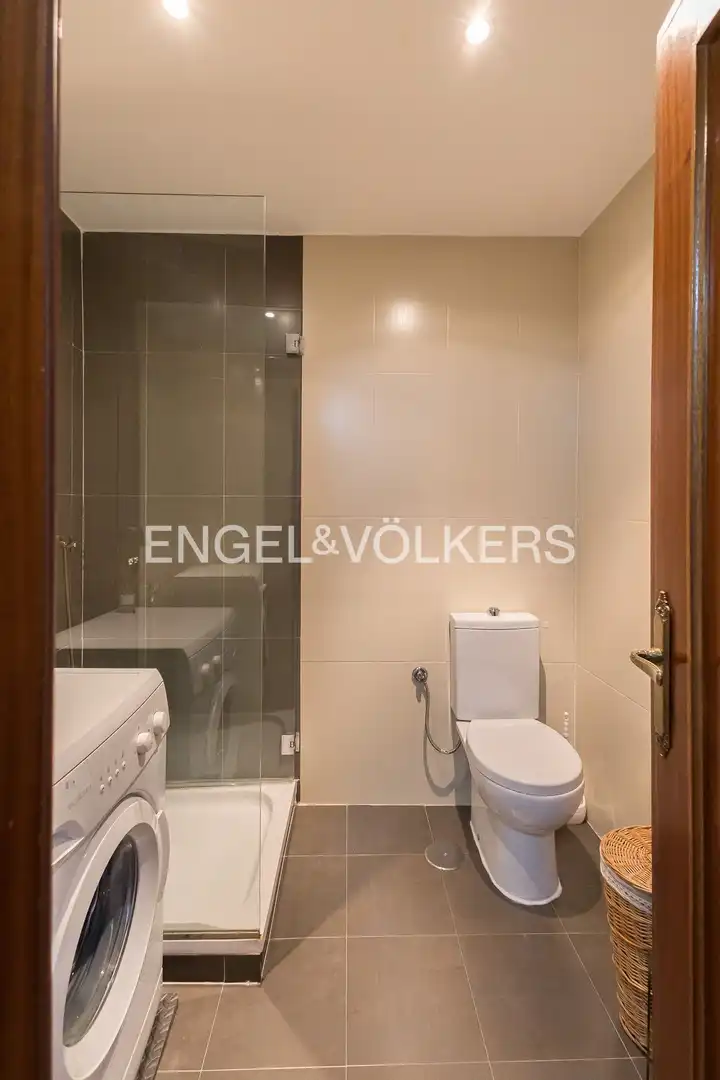 Baño de Piso en venta en Madrid con Aire acondicionado, Calefacción y Parquet