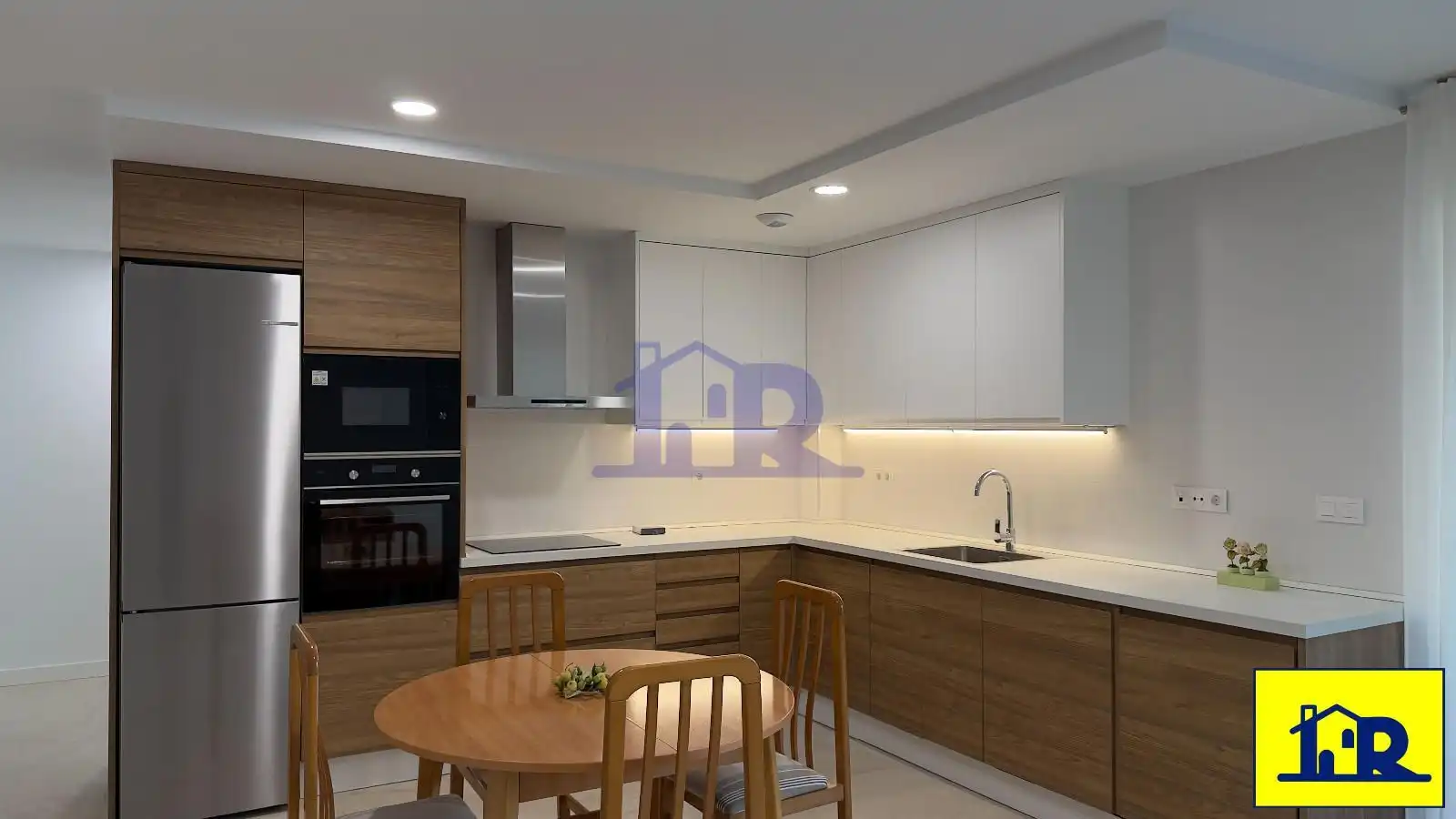 Küche von Wohnung zur Miete in Cuenca mit Heizung, Abstellraum und Schwimmbad