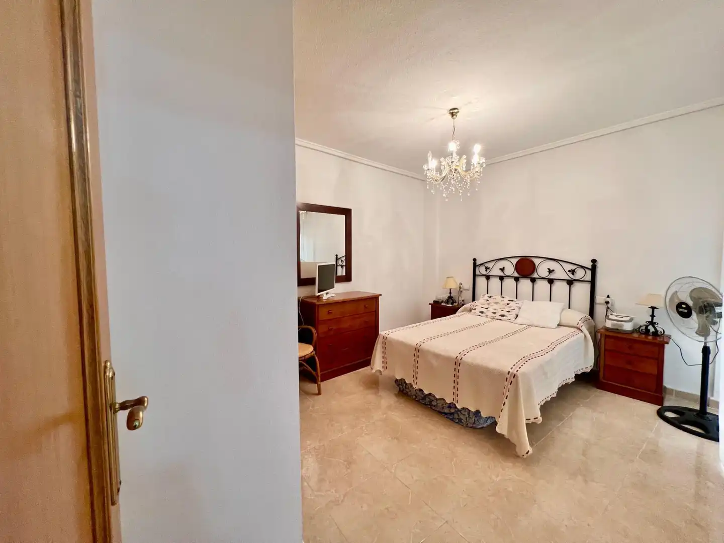 Apartamento con ascensor en venta en Calle de maria gil vallejos, imagen 21