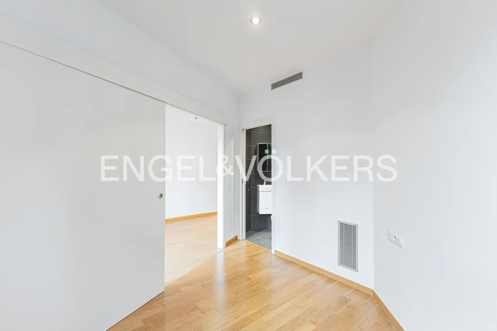 Piso en venta en Barcelona con Aire acondicionado, Calefacción y Parquet
