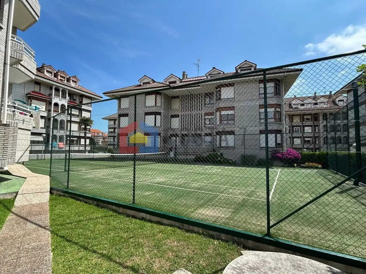 Piso con piscina en venta en La Costa, imagen 2