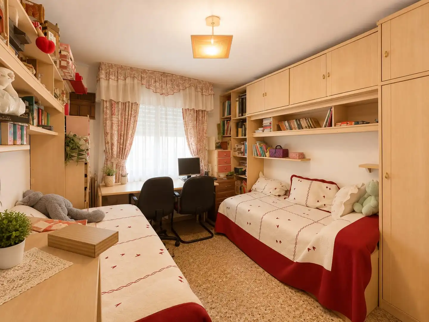 Bedroom of Flat for sale in Parla  with Air Conditioner, Heating and Terrace