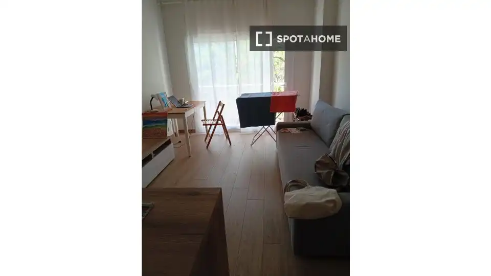 Schlafzimmer von Wohnung zur Miete in  Barcelona Capital mit Klimaanlage, Heizung und Möbliert