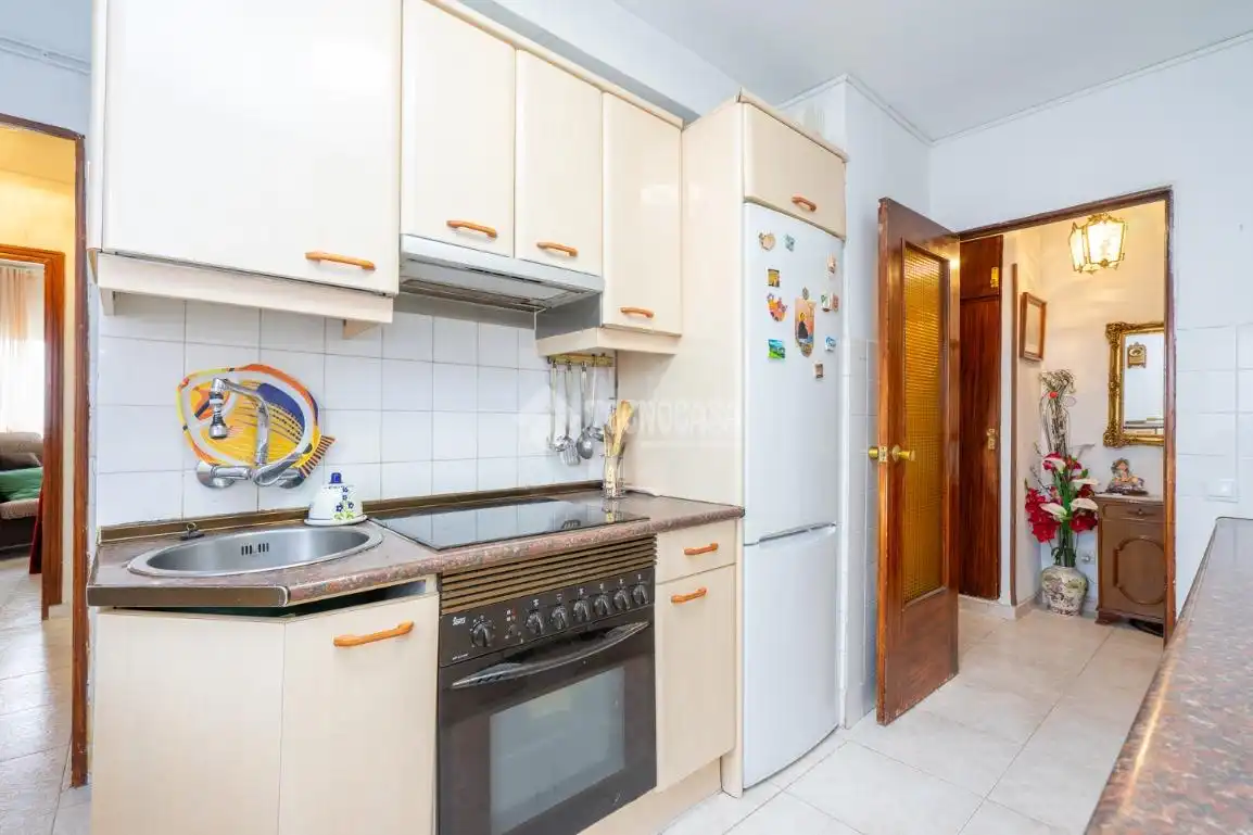 Piso con ascensor en venta en Calle del Canal del Bósforo, imagen 6