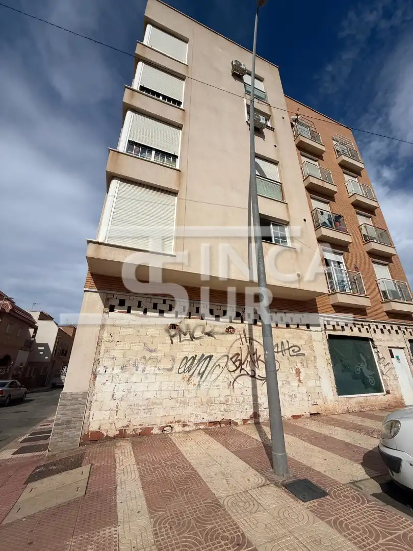 Apartament amb ascensor en venda a Calle Comunidad de Navarra 10, imagen 3