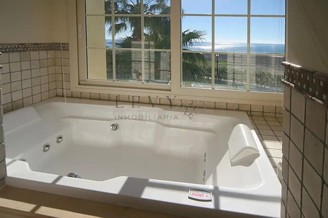Villa avec piscine à vendre à Nueva Andalucía, imagen 13