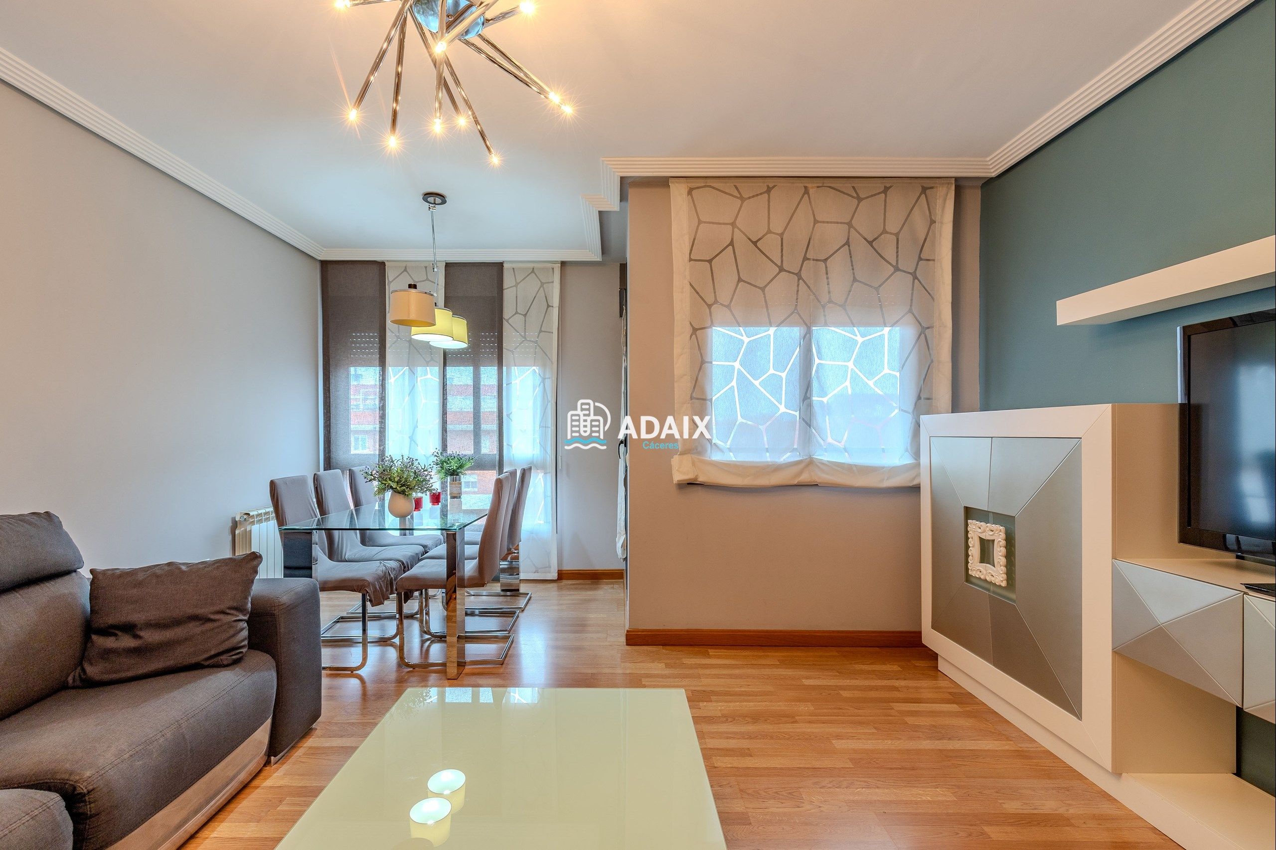 Living room of Flat for sale in Cáceres Capital  with Air Conditioner, Heating and Terrace