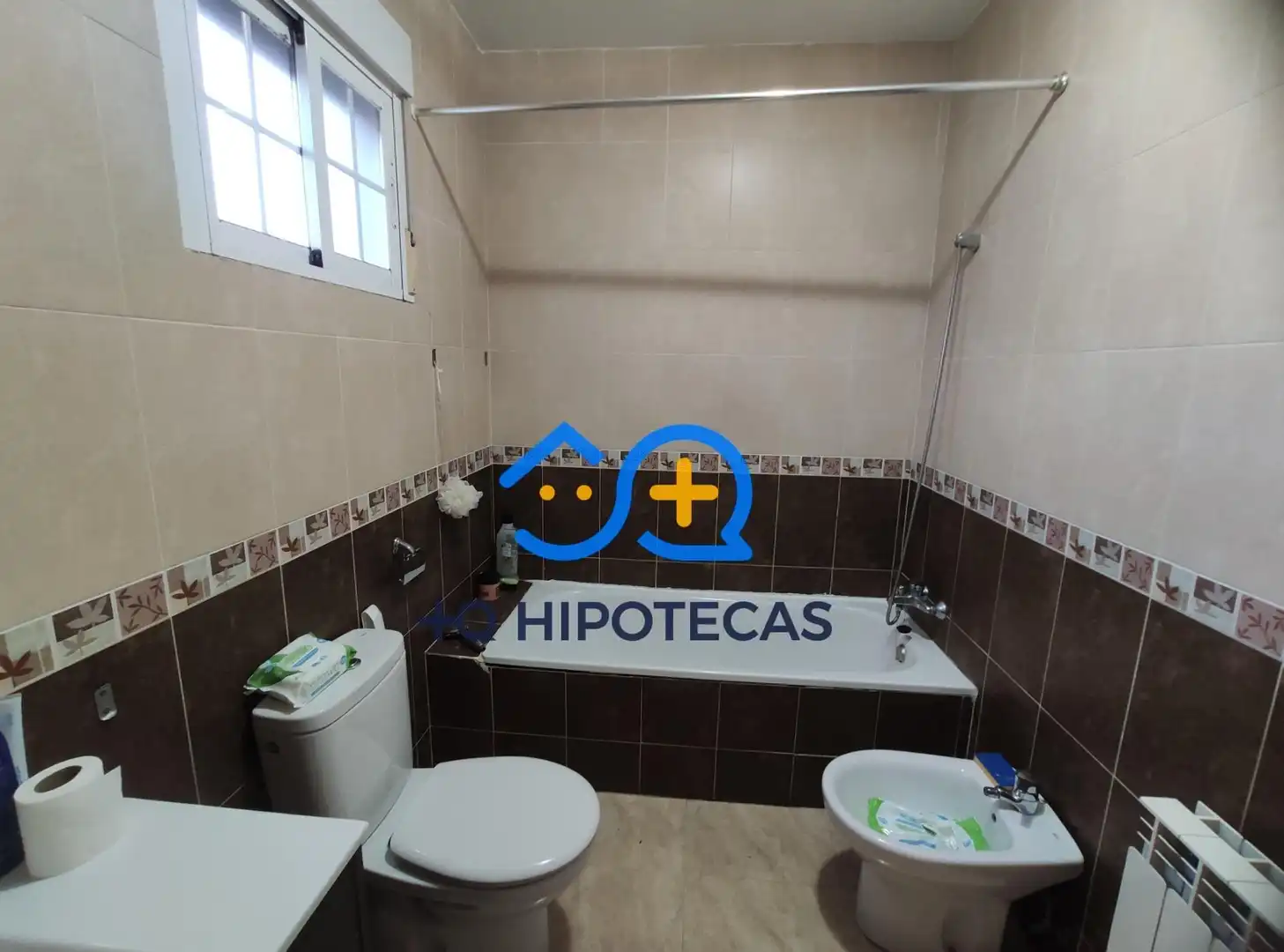 Bany de Casa adosada en venda en Yeles amb Aire condicionat i Terrassa