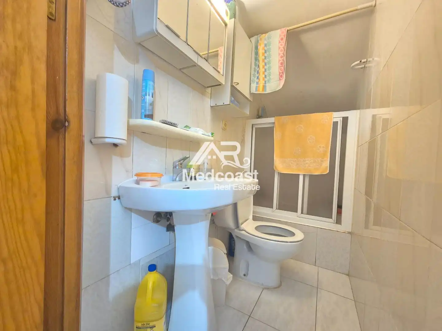 Badezimmer von Einfamilien-Reihenhaus zum Verkauf in Vera mit Klimaanlage, Terrasse und Abstellraum