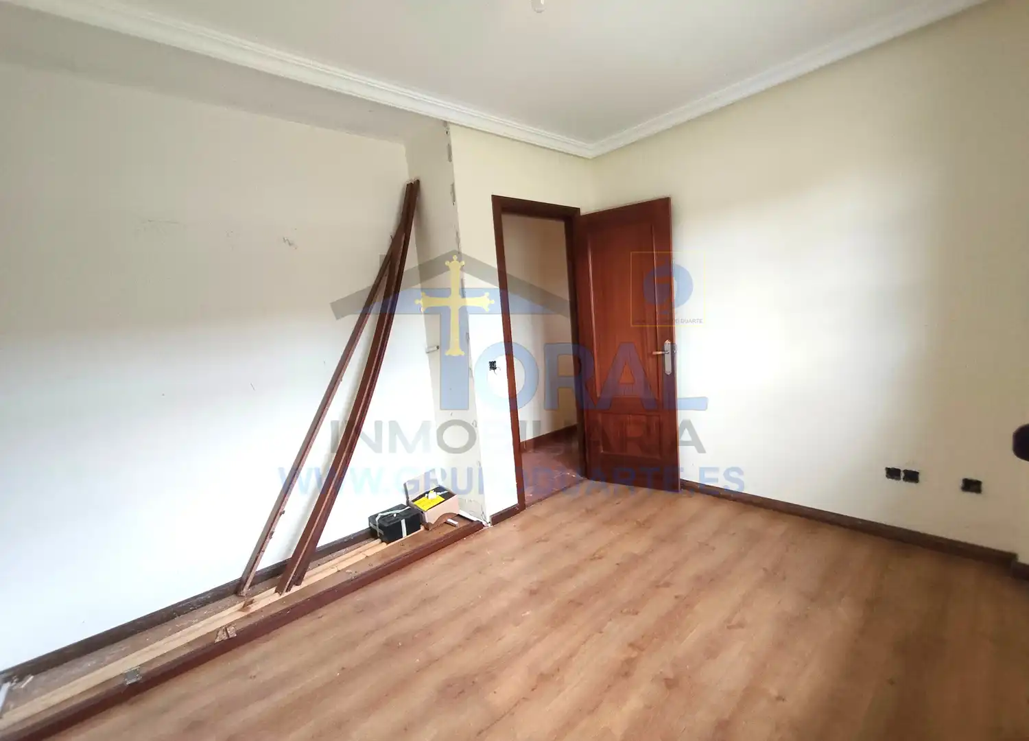 Dormitori de Casa o xalet en venda en Nava amb Jardí privat i Terrassa