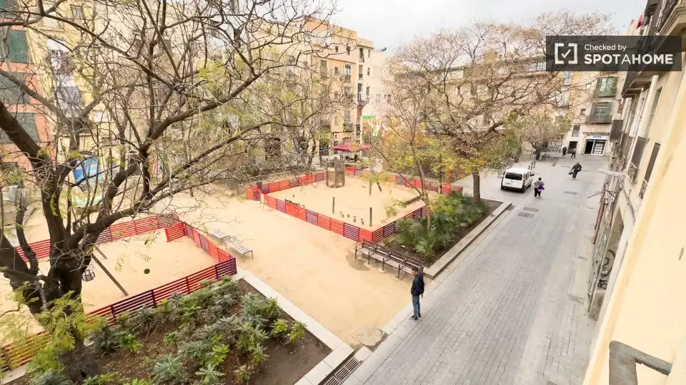 Flat with terrace to rent in Ciutat Vella, imagen 13