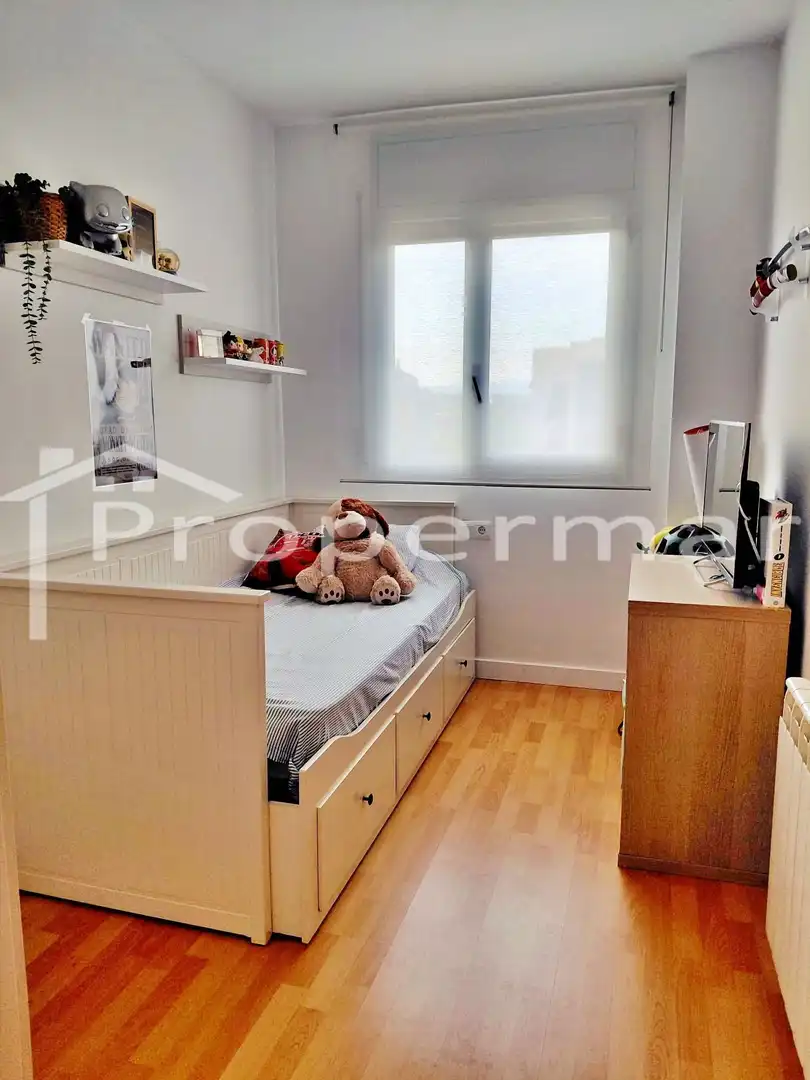 Habitación de Ático en venta en Parets del Vallès con Aire acondicionado, Calefacción y Terraza