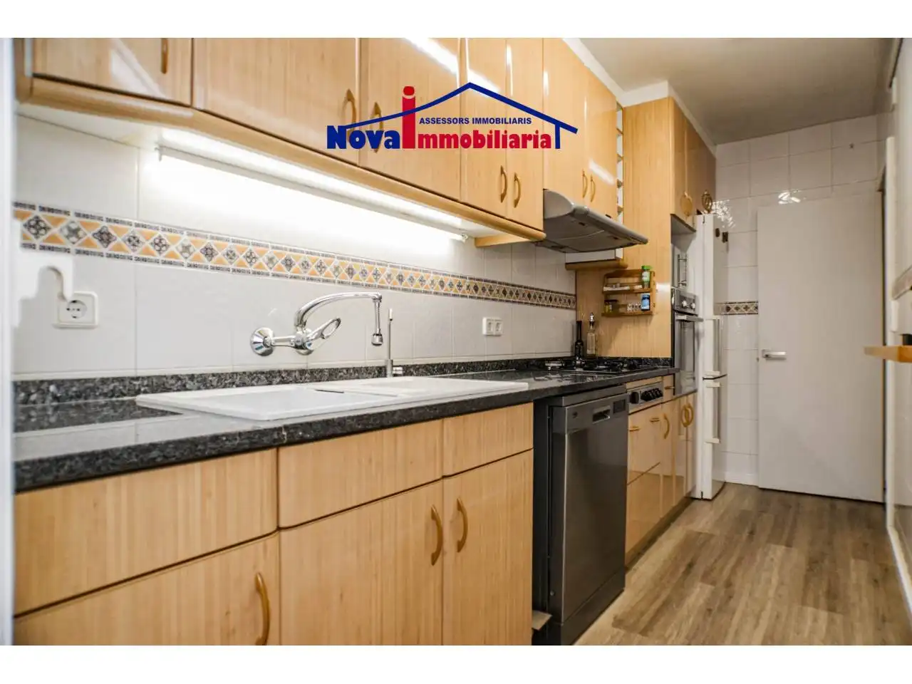 Cocina de Piso en venta en Sant Boi de Llobregat con Aire acondicionado, Calefacción y Parquet