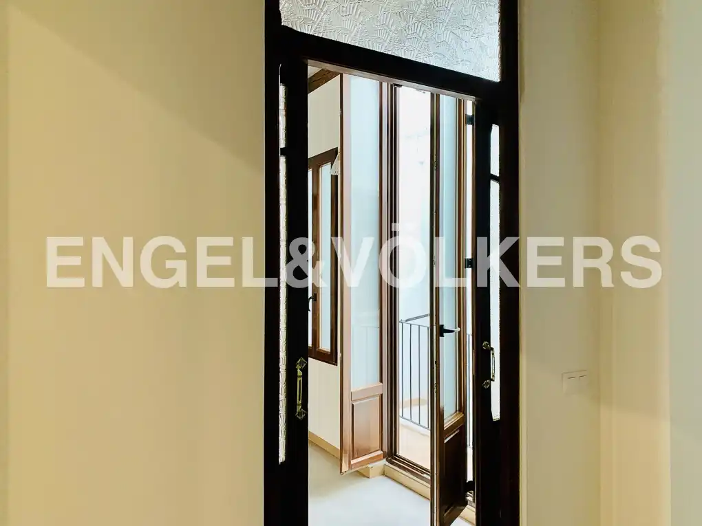 Wohnung zur Miete in Valencia mit Klimaanlage, Heizung und Balkon