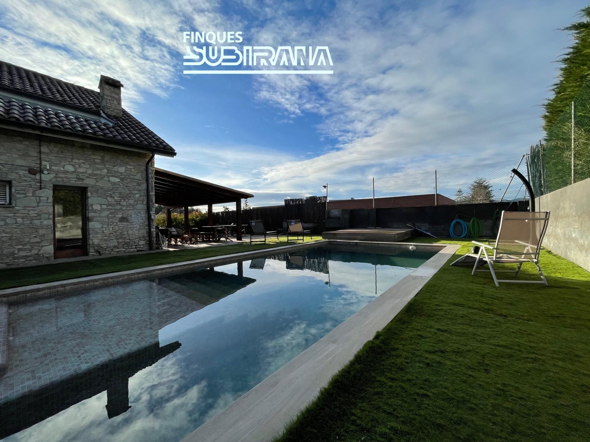 Piscina de Casa o xalet en venda en Igualada amb Aire condicionat, Calefacció i Jardí privat