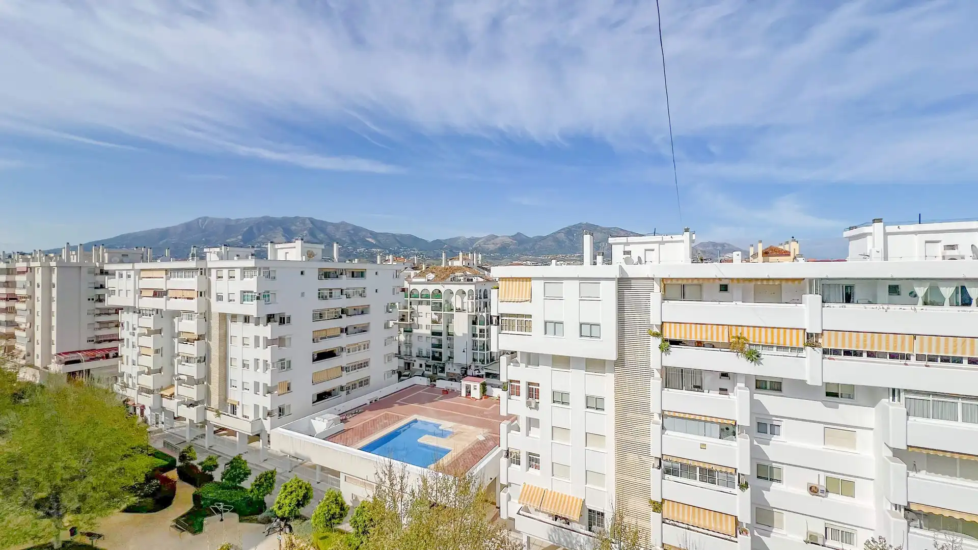 Mini appartamento con piscina in vendita a Calle Calle Romería del Rocío, imagen 2