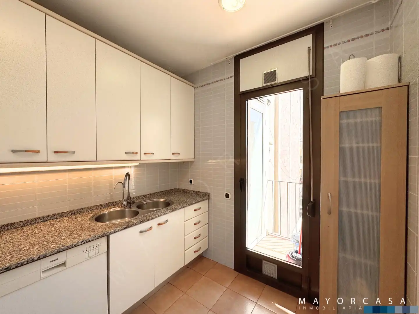 Cuina de Pis en venda en  Barcelona Capital amb Aire condicionat, Terrassa i Balcó