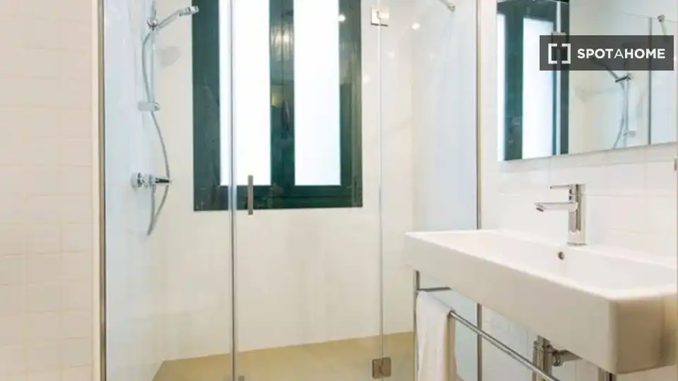Piso con terraza en alquiler en Ciutat Vella, imagen 9