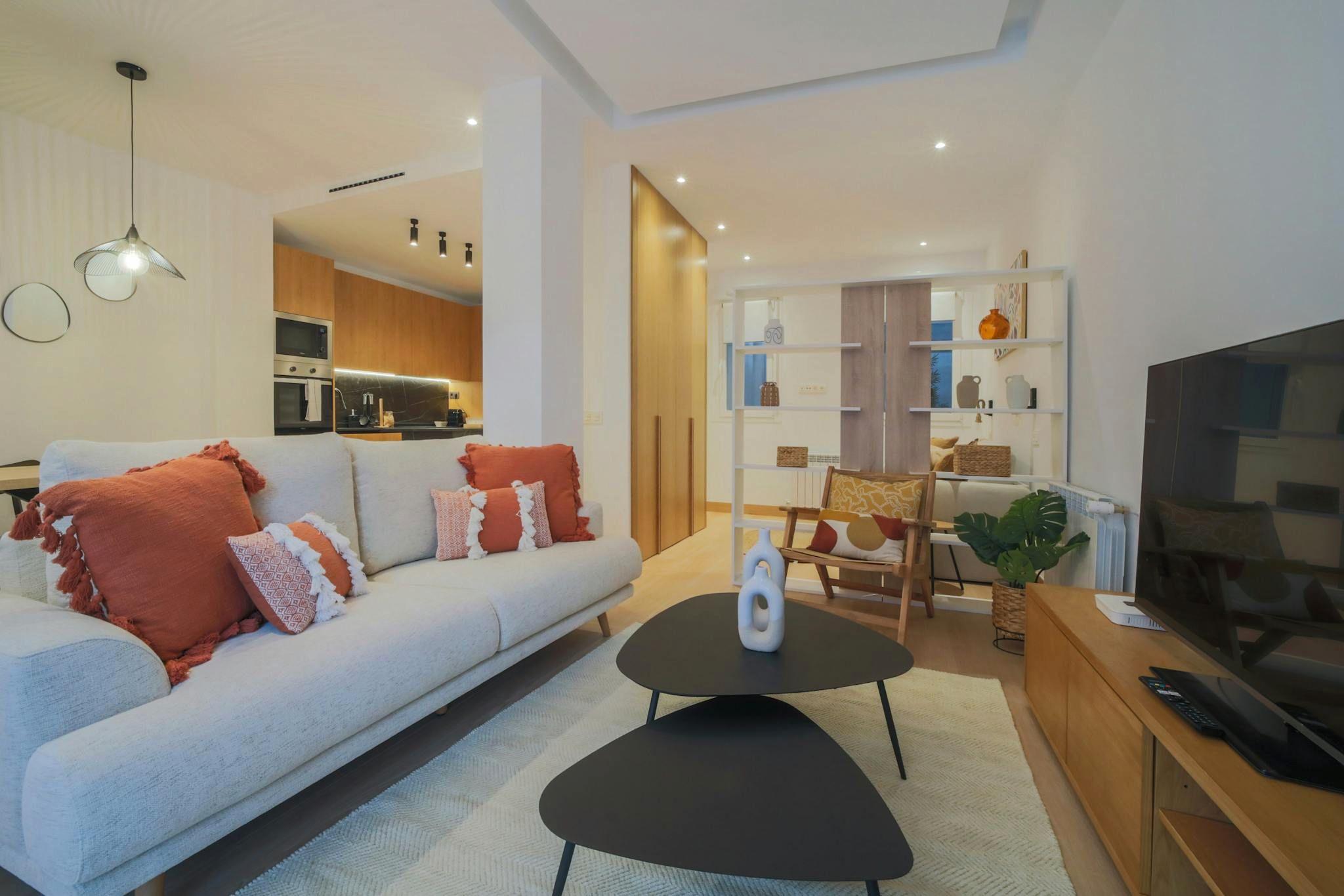 Living room of Flat to rent in  Madrid Capital  with Air Conditioner and Washing machine
